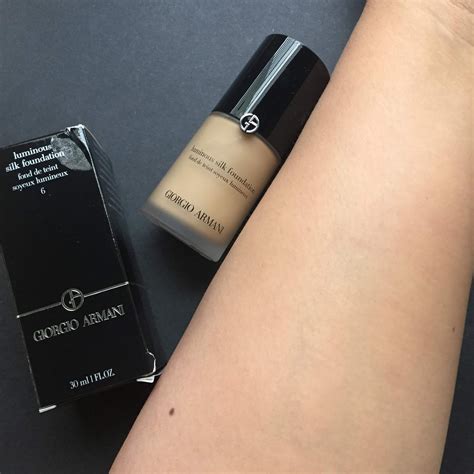 giorgio armani foundation review|giorgio armani luminous silk foundation reviews.